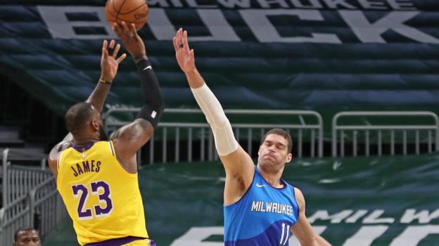 NBA, 21 gennaio 2021: i Lakers conquistano la casa dei Bucks, ok anche Jazz e Knicks