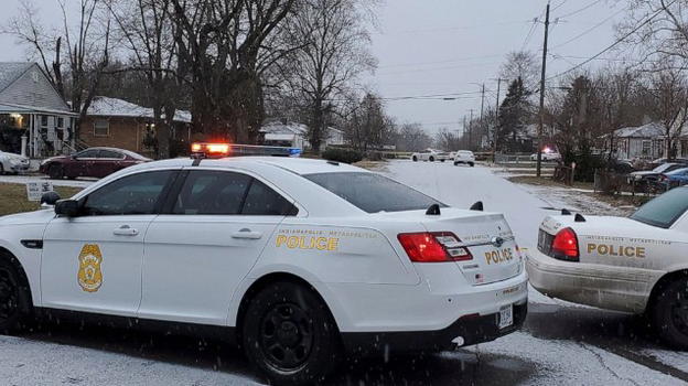 Orrore a Indianapolis, famiglia trucidata in casa a colpi d’arma da fuoco: morta 19enne incinta