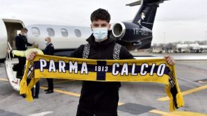 Il Parma Calcio acquista Dennis Man per una cifra intorno ai 14 milioni di euro