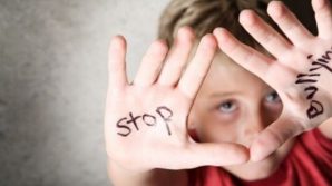 Bullismo in una scuola media di Milano: