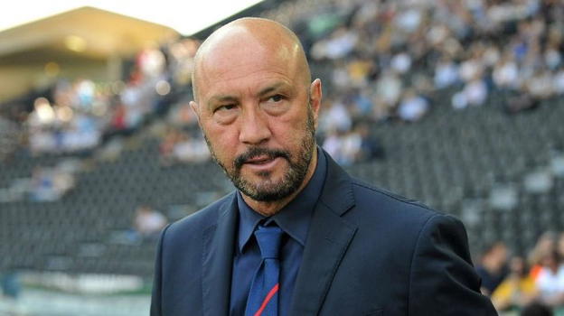 "Live – Non è la D’Urso", l’intervista a Walter Zenga: "Nessuno mi deve dire che non sono un padre degno"