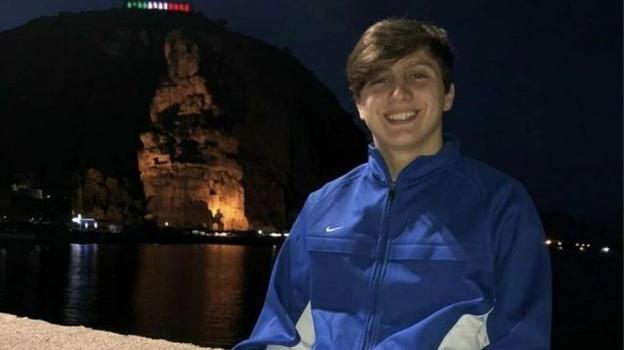 Latina, muore schiantandosi contro un albero: stessa tragica sorte toccata al fratello 12 anni fa