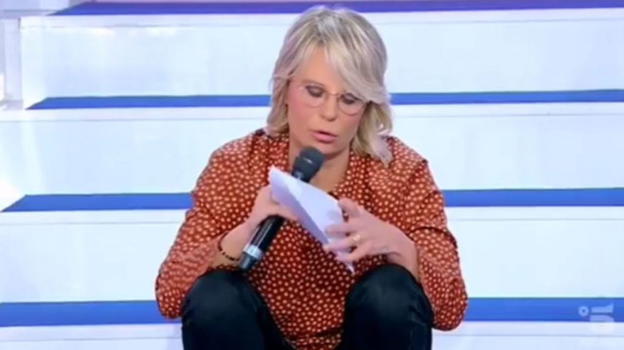 Uomini e Donne, un’ex protagonista passa alle vie legali: scatta la diffida per il programma
