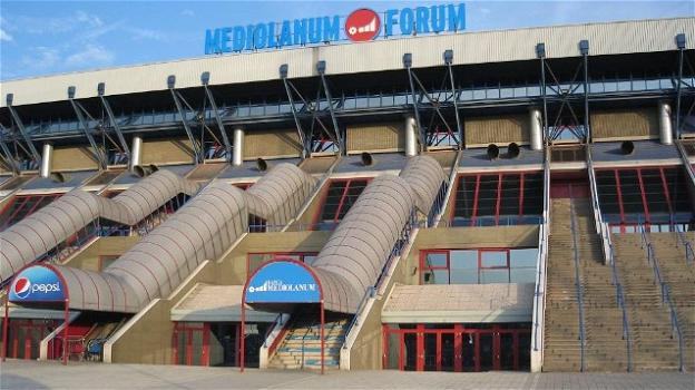 Distrutto lo striscione dei tifosi del Brindisi al Forum di Assago: l’Olimpia Milano si scusa