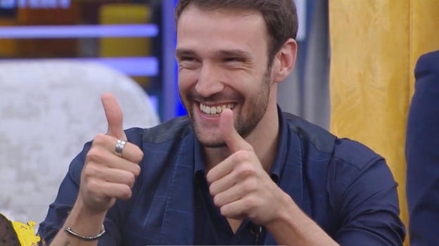 GF Vip, rivelazioni a luci rosse di Andrea Zenga: "Eravamo in 13"