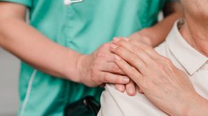 Terapia domiciliare Covid-19, il gruppo di medici che aiuta gratuitamente i malati a domicilio