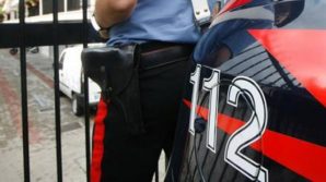 29enne uccide il padre a martellate colpendolo alla testa e al torace