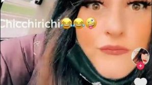 Balletti su TikTok e manovre pericolose alla guida del bus, autista Atac sospesa