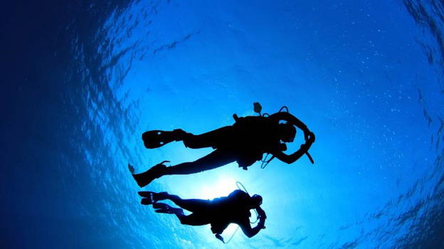 Trieste, Simone muore durante un’immersione: lascia una bimba di pochi mesi