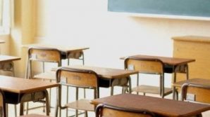 Studenti non riescono a seguire lezioni in Dad e vanno a scuola: arrivano i carabinieri