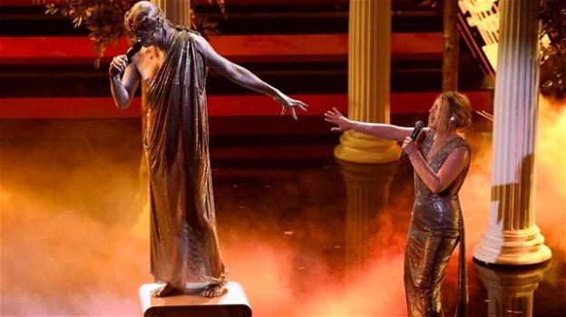 Sanremo 2021, Achille Lauro interpreta "Penelope" con Emma Marrone per gli incompresi: "Il pregiudizio è una prigione"