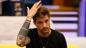 Andrea Zelletta aggredito nella notte a Milano: