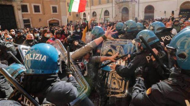 Proteste dei ristoratori a Roma, Viminale: "Inammissibili violenze sugli agenti"