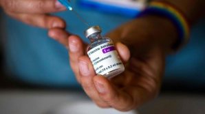 L’Italia raccomanderà il vaccino AstraZeneca solo agli over 60