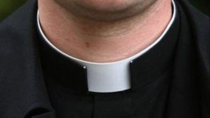 Arrestato sacrestano che rubava i soldi dell’elemosina: aveva 9 auto e 4 società intestate