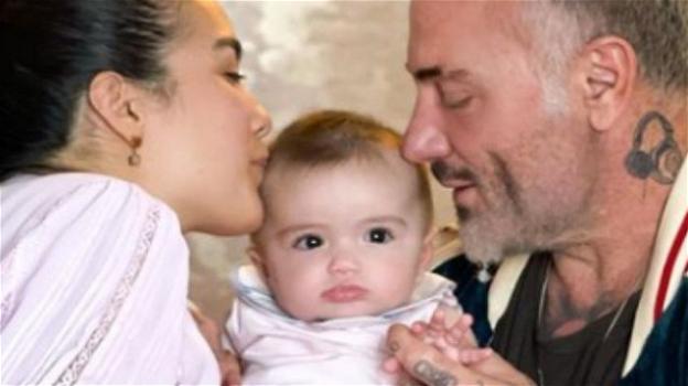 Gianluca Vacchi e Sharon Fonseca, la figlia operata a 5 mesi: "Il nostro angelo ci stupisce!"