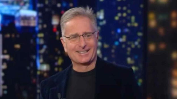 Paolo Bonolis parla del successo di "Avanti un altro!" e racconta dei suoi esordi in TV: "Ho iniziato per soldi"