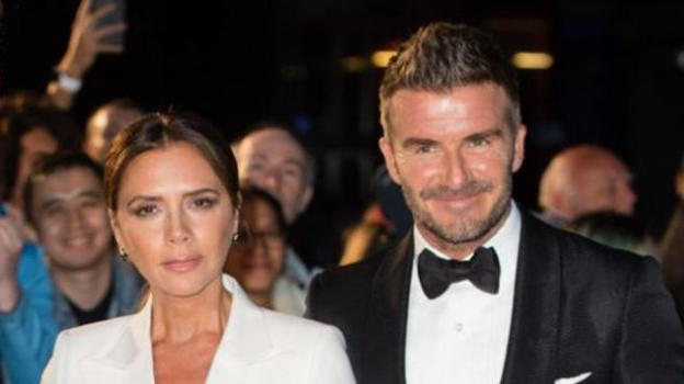 Victoria Beckham festeggia 47 anni con David ed i figli
