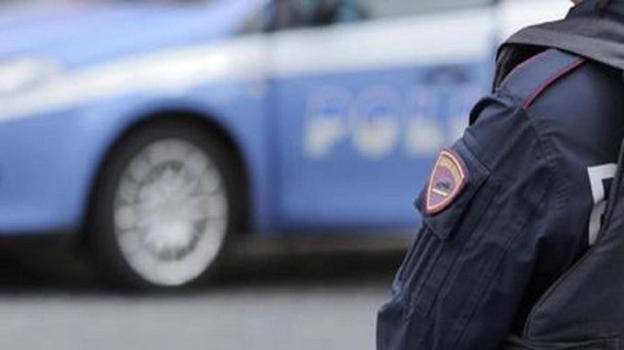 Taranto, incatena la nipote 25enne e tenta di darle fuoco