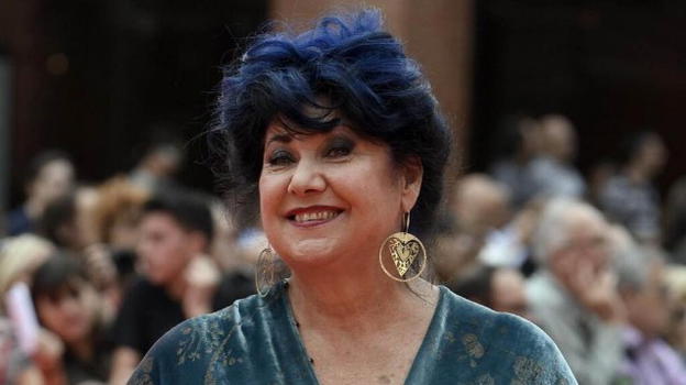 Marisa Laurito compie 70 anni, in libreria l’autobiografia “Una vita scapricciata”