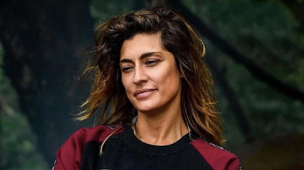 "L’isola dei famosi", Elisa Isoardi avrebbe abbandonato a causa del contratto