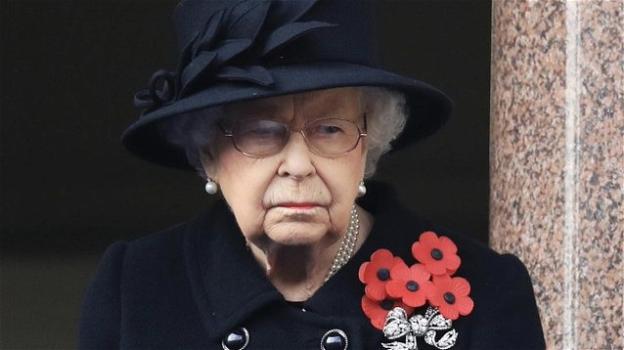 La Regina Elisabetta si appresta a festeggiare il compleanno in solitaria