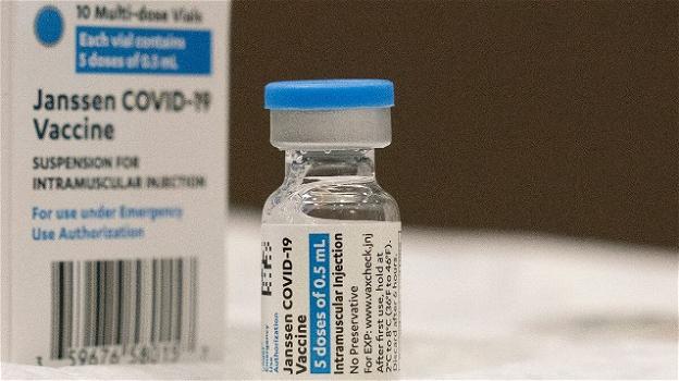 Aifa sul vaccino Johnson & Johnson: uso raccomandato a over 60