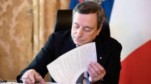 Covid-19, approvato il nuovo decreto: coprifuoco alle 22 anche in estate