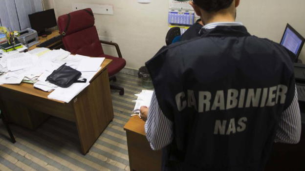 Medico adescava minorenni sull’autobus: libertà vigilata per un anno