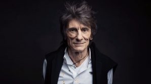 Ronnie Wood dei Rolling Stones svela di aver avuto il cancro durante il lockdown