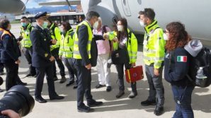 Covid, il team italiano partito da Torino per fornire aiuti all’India