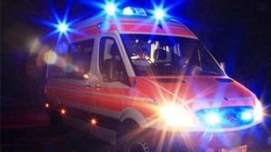 Ragazzina ubriaca lasciata nella vasca da bagno in acqua fredda: salvata in extremis