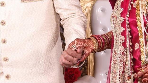 India: lo sposo non sa la tabellina del 2, lei lo lascia sull’altare