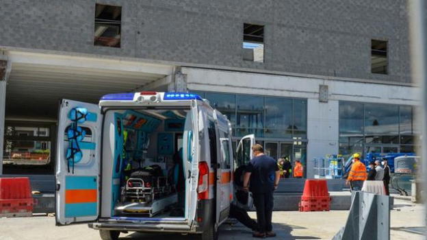 Incidente sul lavoro a Tradate: operaio 52enne cade dal ponteggio e muore