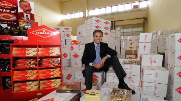 Estorsione: Condorelli, famoso per i torroncini, dice no al pizzo