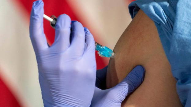 Covid-19: tra gli effetti collaterali del vaccino c’è l’aumento della frequenza cardiaca