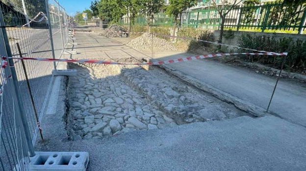Trebisacce: riemerge una pavimentazione romana
