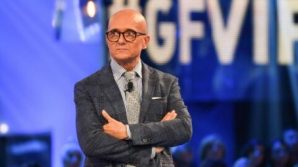 GF Vip, Alfonso Signorini prova ad ingaggiare tre nomi importanti per il cast