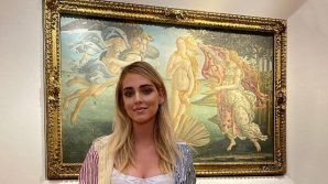 Rovereto, apre la mostra su Botticelli: Sgarbi invita la Ferragni, ma non Fedez