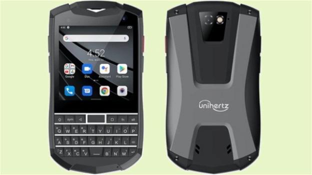 Titan Pocket: in arrivo il nuovo mini smartphone con tastiera in stile Blackberry