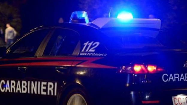 Roma, pestano a sangue un anziano per 30 euro e poi fuggono