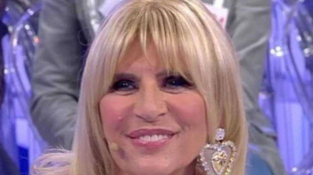 Tina Cipollari shock contro Gemma Galgani: "Era l’amante del direttore del teatro"