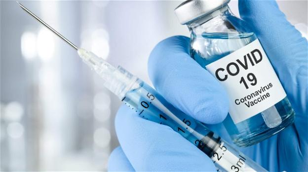 Una sola dose di vaccino ai guariti dal Covid: la protezione degli anticorpi dura un anno
