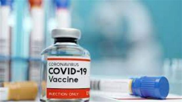 Genova, 600 disdette del vaccino anti Covid AstraZeneca dopo il caso della ragazza colpita da tromobosi