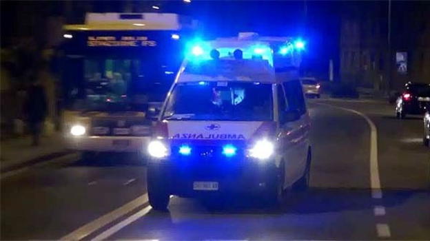 Vicenza, centauro si schianta contro un segnale stradale: morto sul colpo