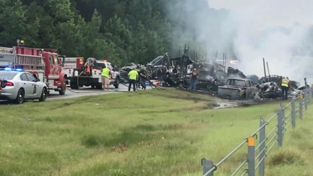 USA, maxi tamponamento in Alabama: morti 9 bambini