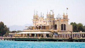 Si tuffa in mare e batte la testa: giovane 17enne trasferito in ospedale in codice rosso