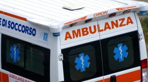 Genova, bimba di 5 mesi trovata con sacchetto intorno alla testa: rischia la vita