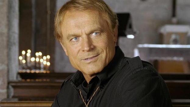 Terence Hill sull’addio a Don Matteo: “Non ci saranno lacrime e abbracci”