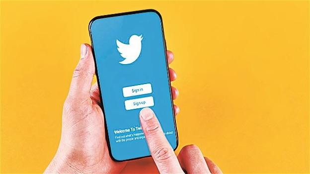 Twitter: roll-out 2FA solo via chiave di sicurezza, rumors su account social collegati